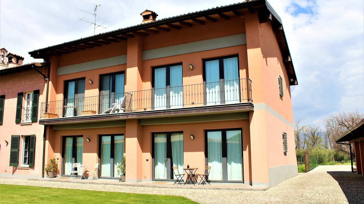 Torbiato di Adro Apartment | Apartment in Franciacorta near Lake Iseo