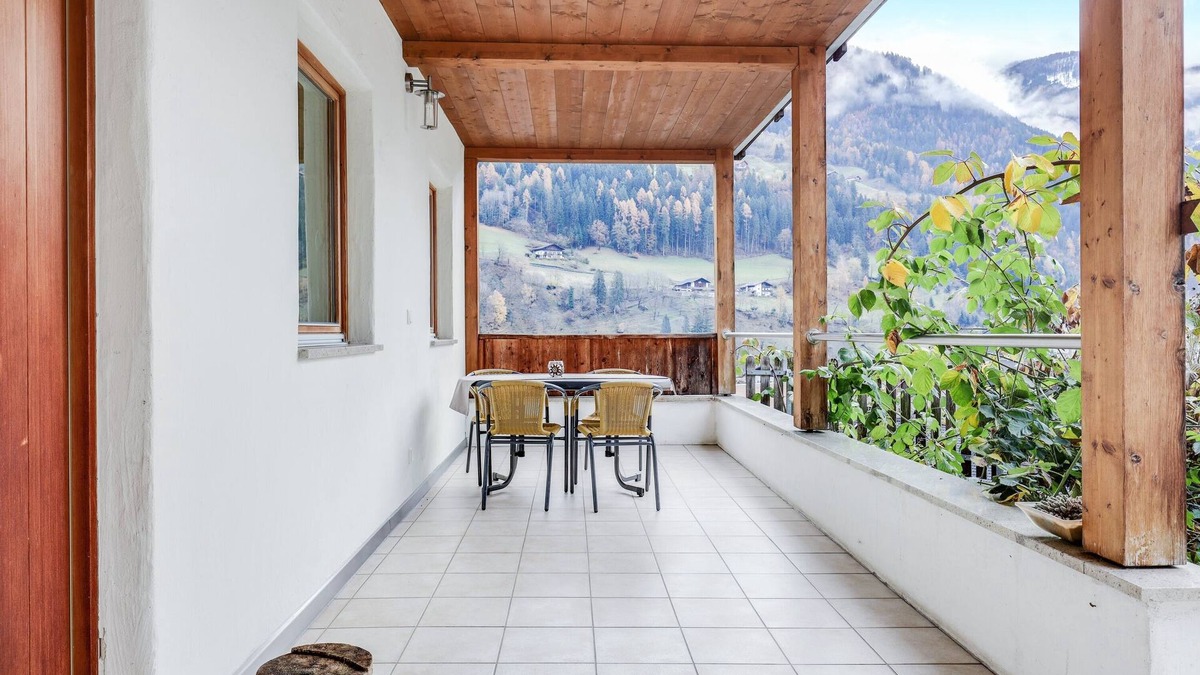 San Martino in Passiria Apartment | Apartment "Kelderer Hof - Meran" with Mountain View, Terrace, Garden & Wi-Fi