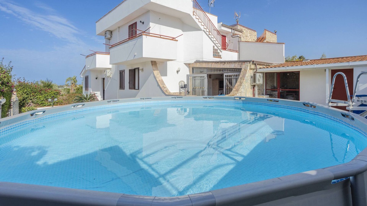 Bagheria House | Apartment 'Villa Cycas' with Sea View, Wi-Fi and Air Conditioning