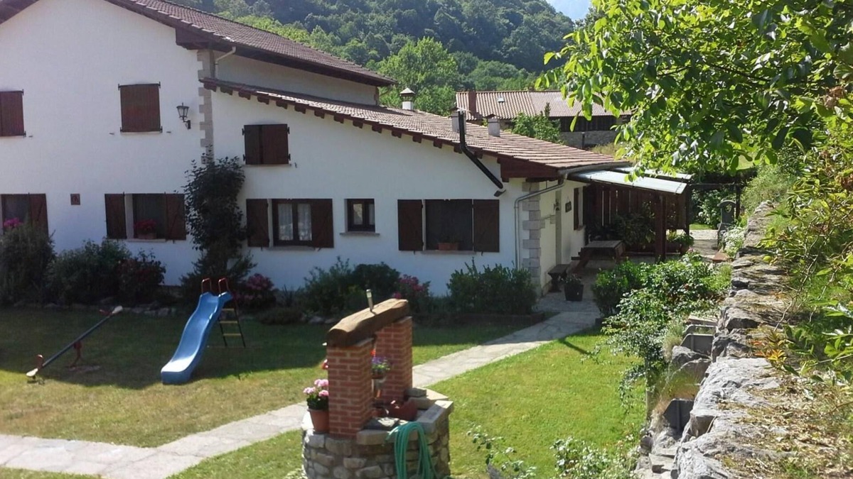 Alles Apartment | Apartment 'Jana' with Mountain View, Private Terrace and Wi-Fi