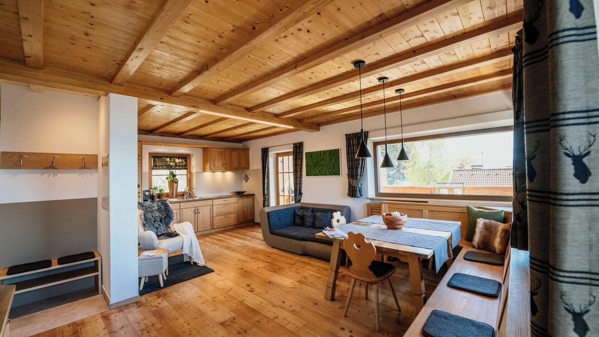 Foiana Apartment | Apartment 'Judith - Gallhof' with Mountain View, Private Terrace and Wi-Fi