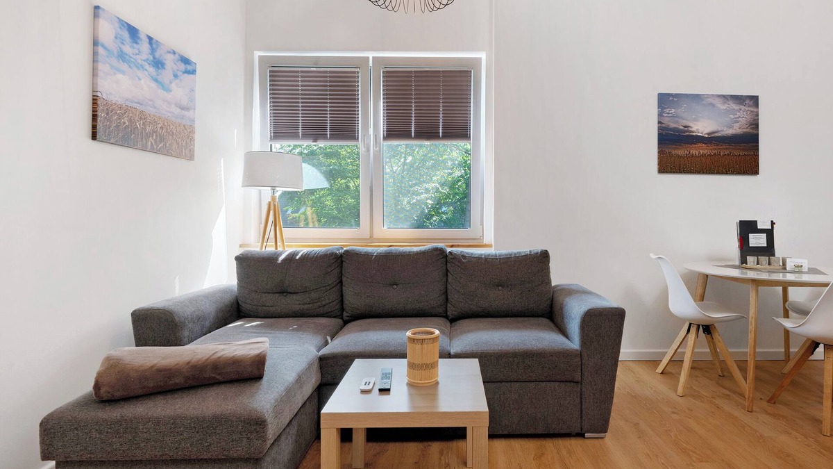 Lohe-Rickelshof Apartment | Apartment 'Junge 1' with Wi-Fi