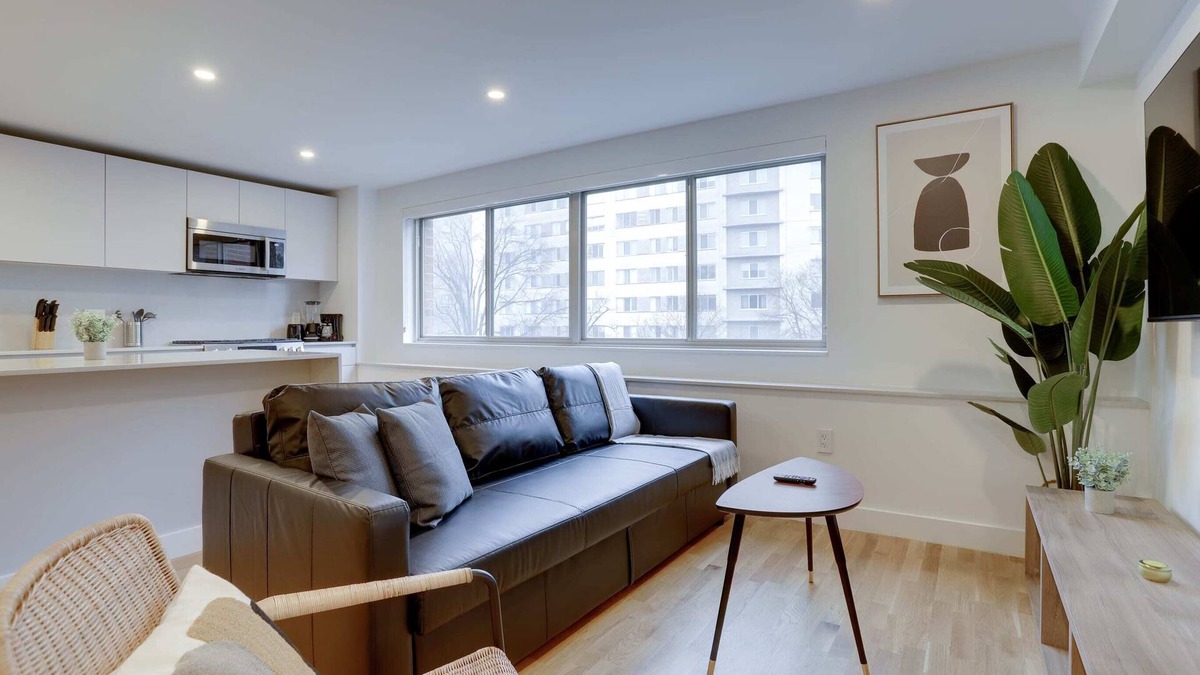 Radnor - Fort Myer Heights Apartment | Apartment Just 10 Minutes Away to Airport