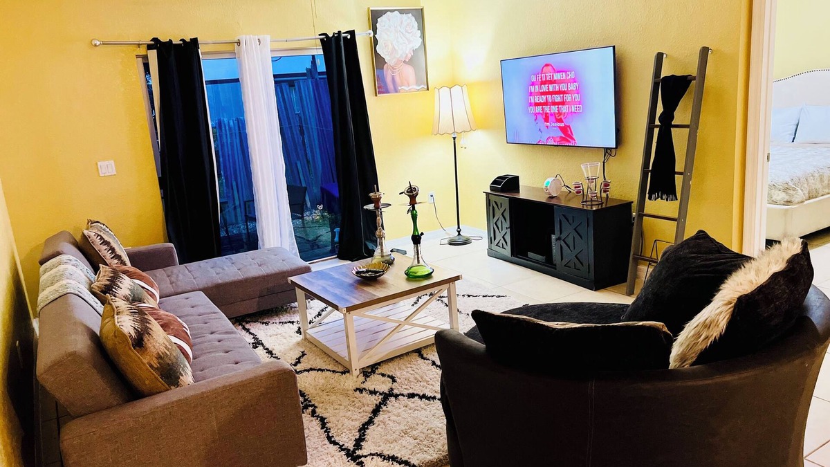 Ives Estates Apartment | Apartment just 7 minutes drive to Aventura Mall