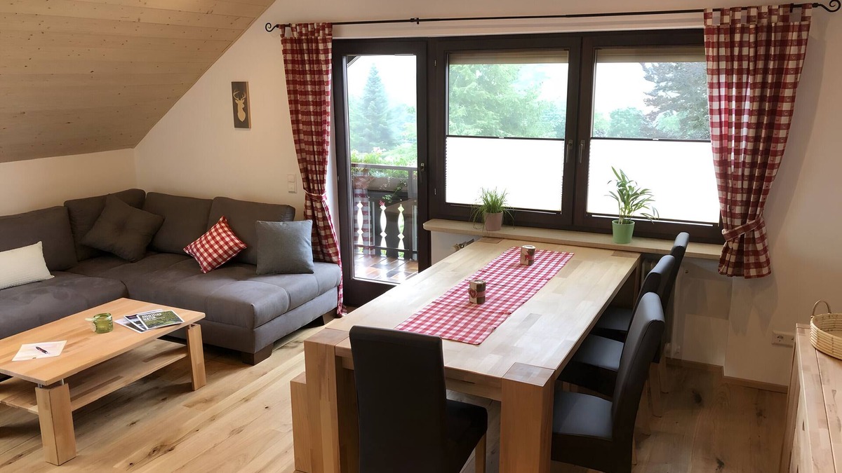 Enzklosterle Apartment | Apartment 'Kaltenbach' with Balcony and Wi-Fi