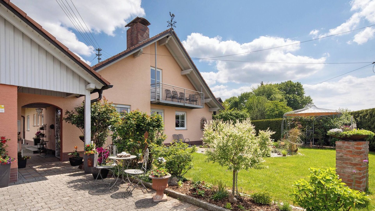Behlingen Apartment | Apartment 'Kammeltal' with Private Garden, Balcony and Wi-Fi