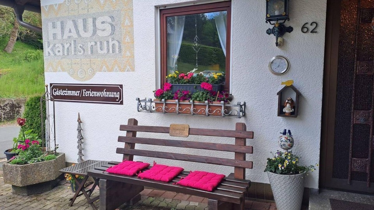 Warmensteinach Bed & Breakfast | Apartment Karlsruh