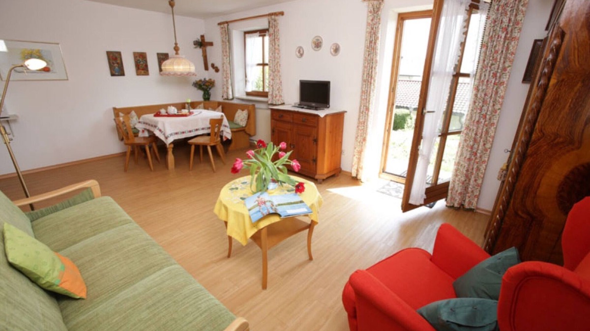 Waging am See Apartment | Apartment 'Kauderer - Wohnung 1' with Private Terrace, Shared Garden and Wi-Fi