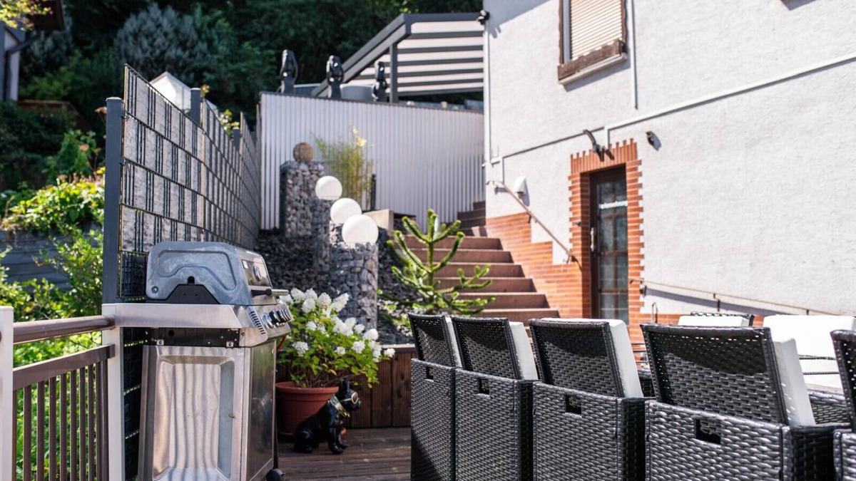 Hartenrod Apartment | Apartment 'Klein Frankreich' with Mountain View, Private Terrace and Wi-Fi