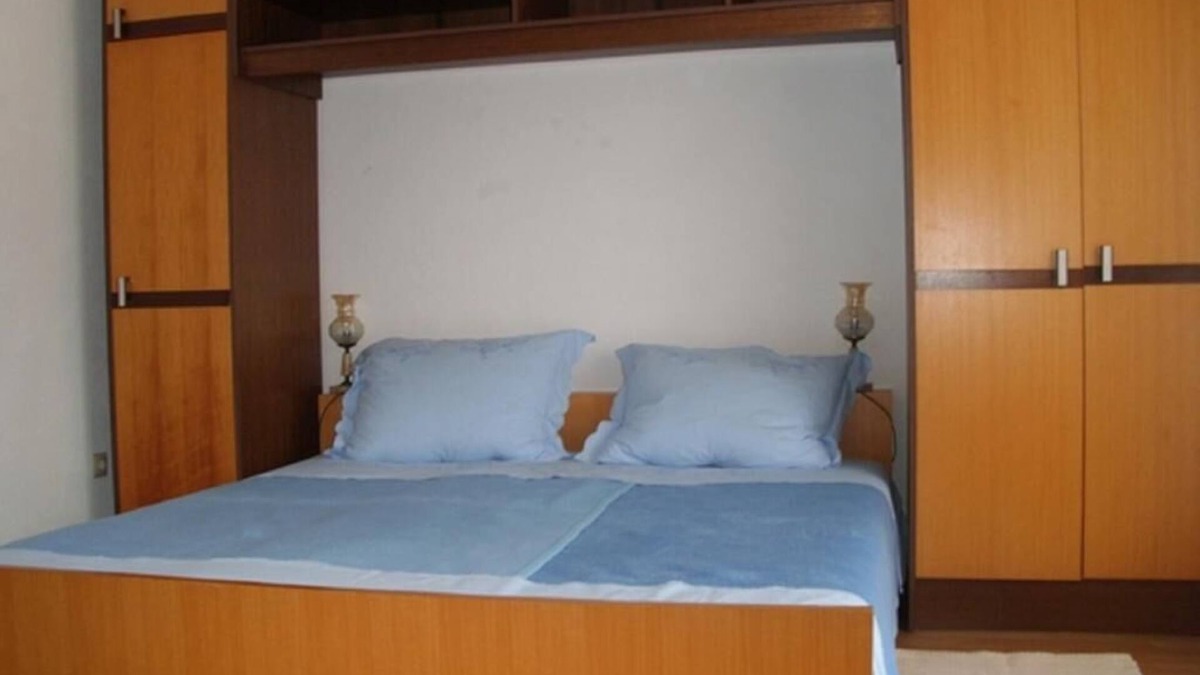 Pucisca Apartment | Apartment Korina - One Bedroom Apartment with Balcony (ST)