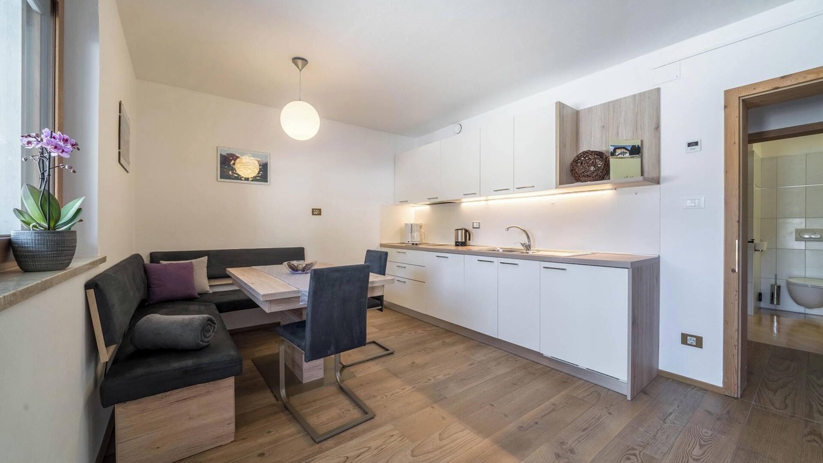 Avelengo Apartment | Apartment "Kratzberg" near Skiing Area with Forest View, Wi-Fi, Balcony & Shared Garden