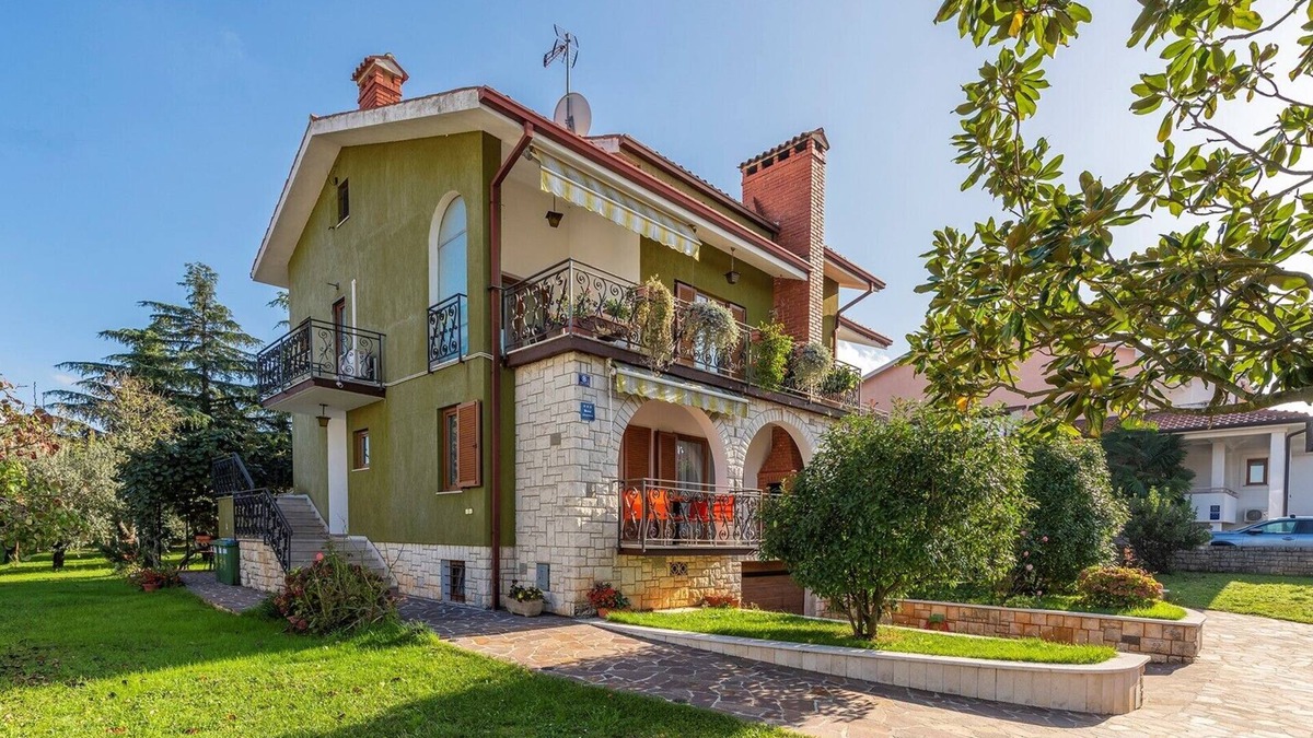 Spadici Apartment | Apartment Kristina II with Balcony