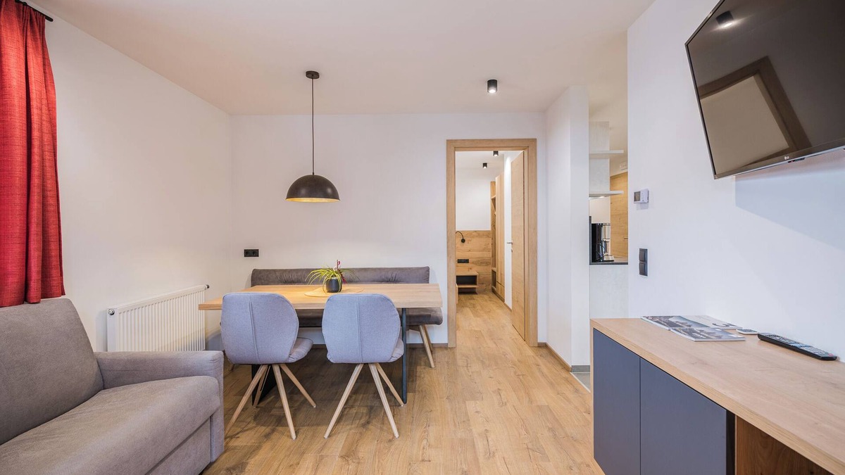 Vierschach Apartment | Apartment 'Kuenz Dolomites 4' with Mountain View, Balcony & Wi-Fi