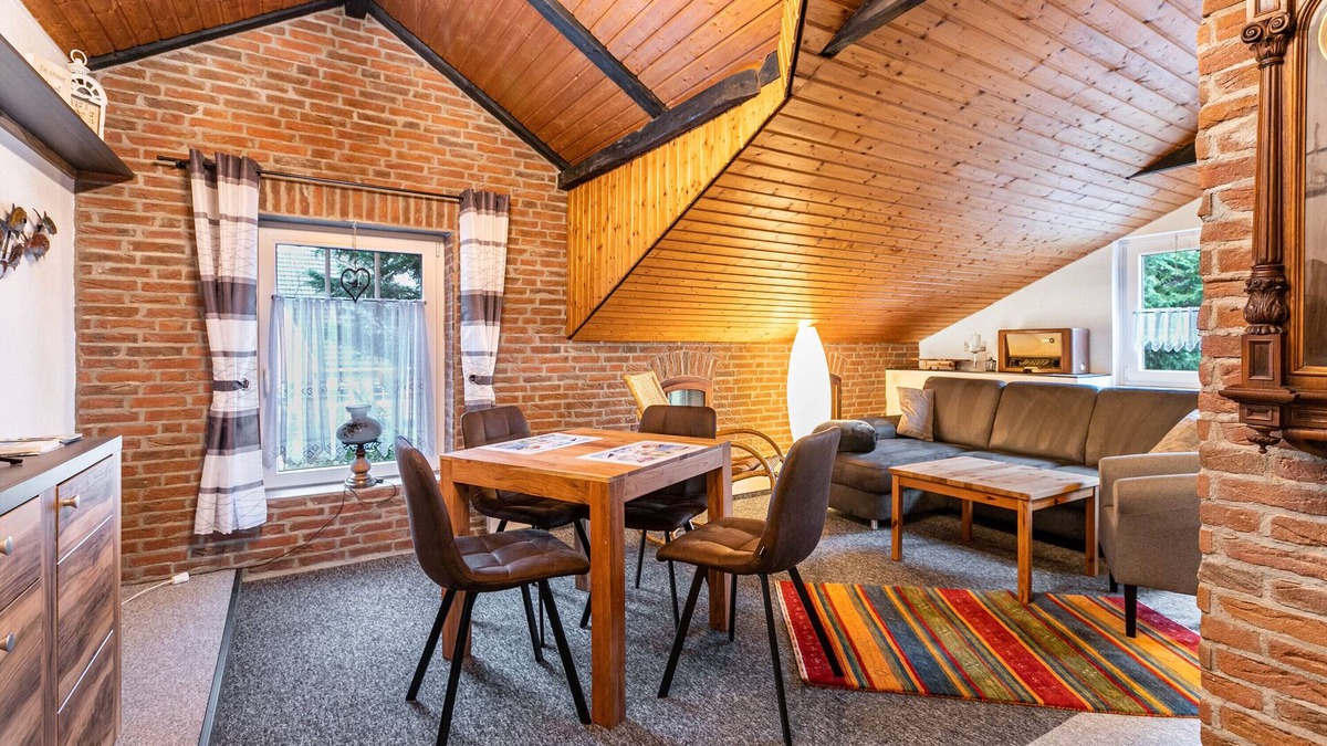 Lehe Apartment | Apartment 'Küstenliebe' with Shared Terrace, Shared Garden and Wi-Fi