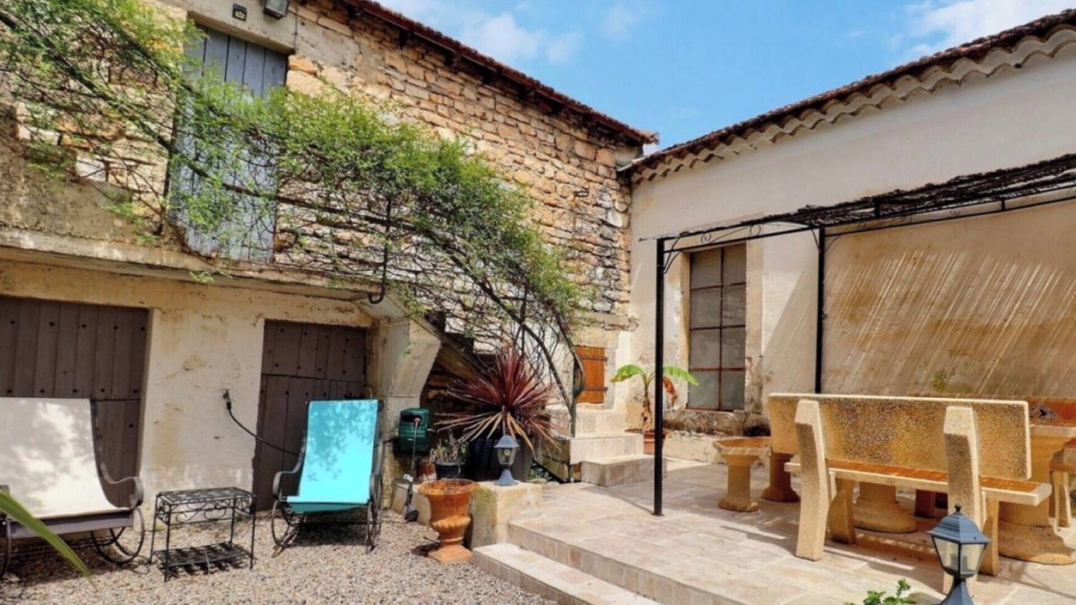 Orgnac-l'Aven Apartment | Apartment 'L'aven' with Balcony and Wi-Fi