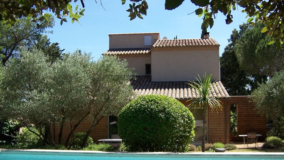 Uzes Apartment | Apartment L'Orée de l'Eure, Uzès. Garden, large non-shared pool