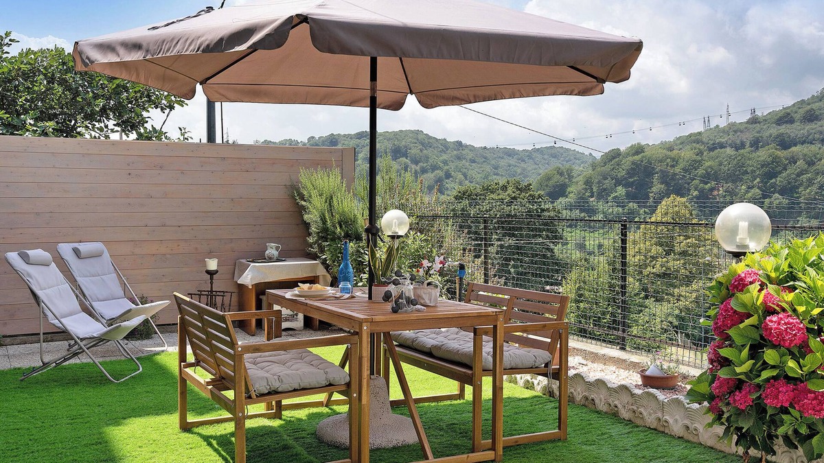 Cairo Montenotte Apartment | Apartment 'La Casa Di Giosy' with Private Garden and Wi-Fi