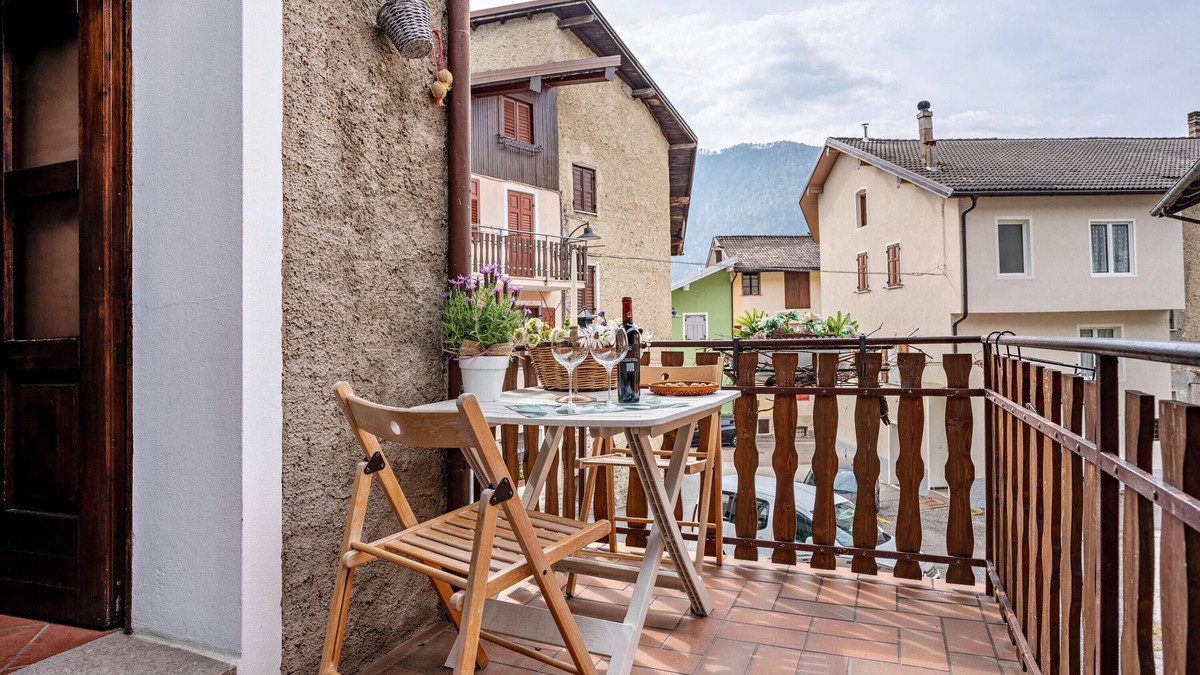 Bieno Apartment | Apartment 'La Casa Di Ketty' with Mountain View and Private Terrace