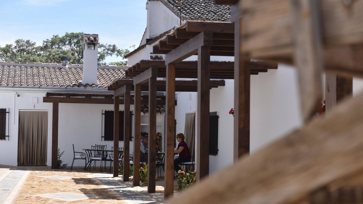 Chiclana de Segura Apartment | Apartment 'La Teja 5' with Mountain View, Wi-Fi and Air Conditioning