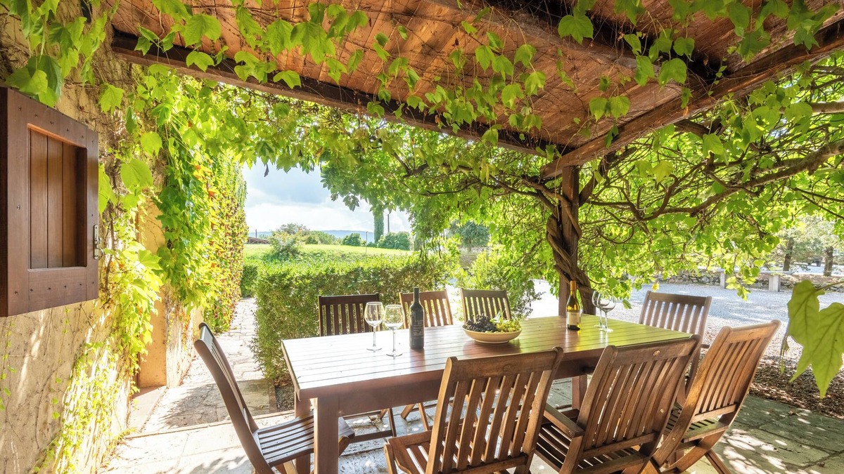 Serre di Rapolano Apartment | Apartment 'La Lollaia' with Shared Pool, Shared Terrace and Wi-Fi