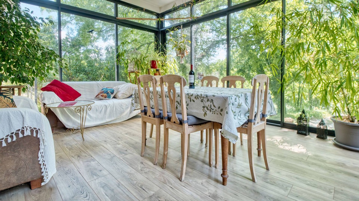 Allemans Apartment | Apartment 'La Montagne Sud' with Shared Garden and Wi-Fi