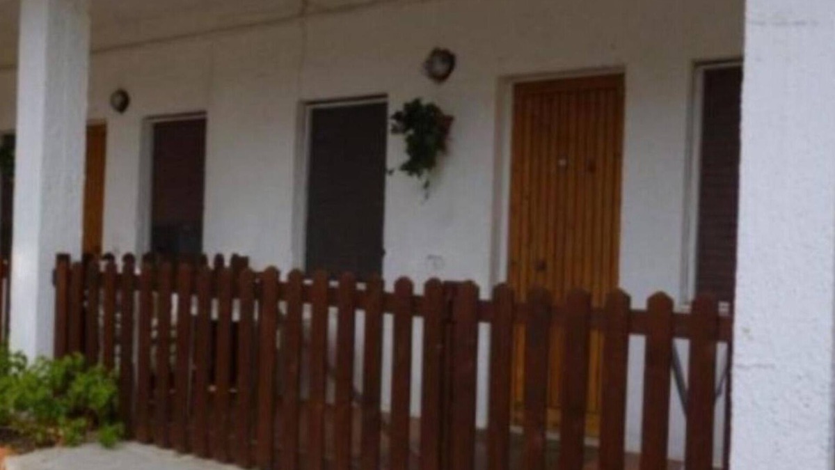 Calimera Apartment | Apartment 'La Quiete - Veranda Piccola 1' with Shared Pool, Wi-Fi and Air Conditioning