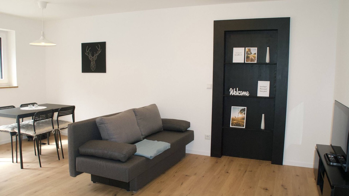 Weissensberg Apartment | Apartment 'La Rosa' Private Terrace and Wi-Fi