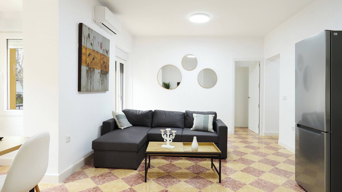 Andujar Apartment | Apartment 'La Victoria B' with Balcony, Wi-Fi and Air Conditioning