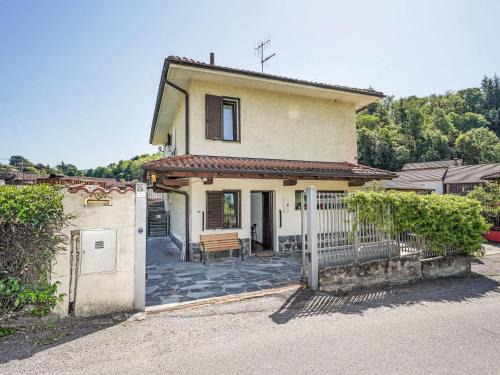 Castello Apartment | Apartment Lake It Easy by Interhome