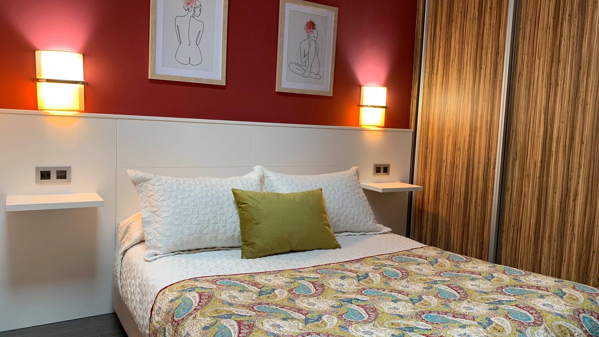 Ituren Apartment | Apartment 'Lamia' with Mountain View, Wi-Fi and Air Conditioning