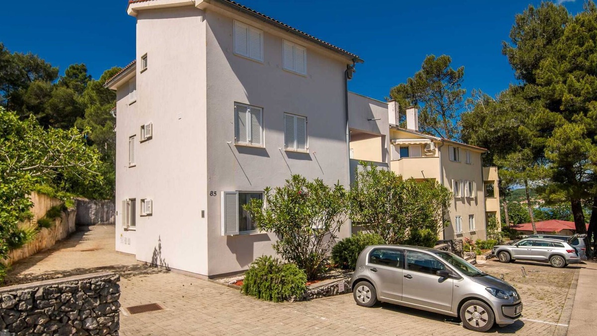 Soline Apartment | Apartment Lana near the sea
