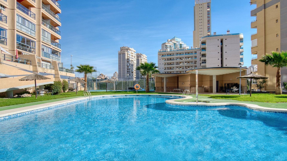 Villajoyosa Apartment | Apartment 'Las Terrazas' with Sea View, Wi-Fi and Air Conditioning