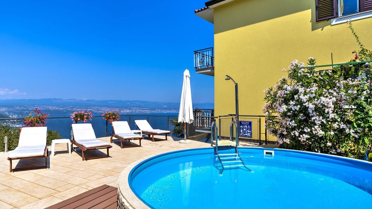 Tulisevica Apartment | Apartment Laurus by Interhome