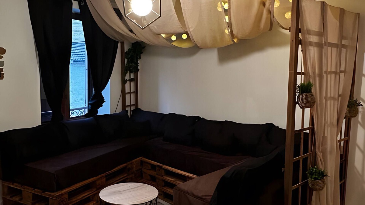 Bourgoin-Jallieu Apartment | Apartment 'Le Cosy' with Wi-Fi