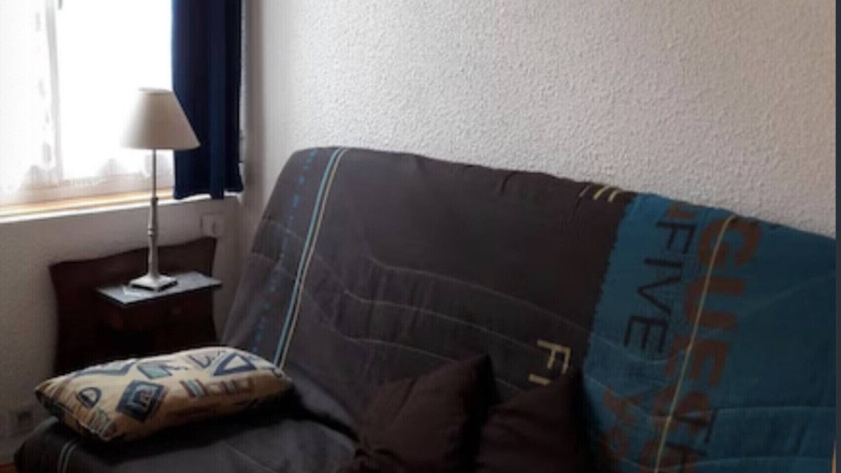 Cauterets Apartment | Apartment 'Le Cabaliros' with Mountain View