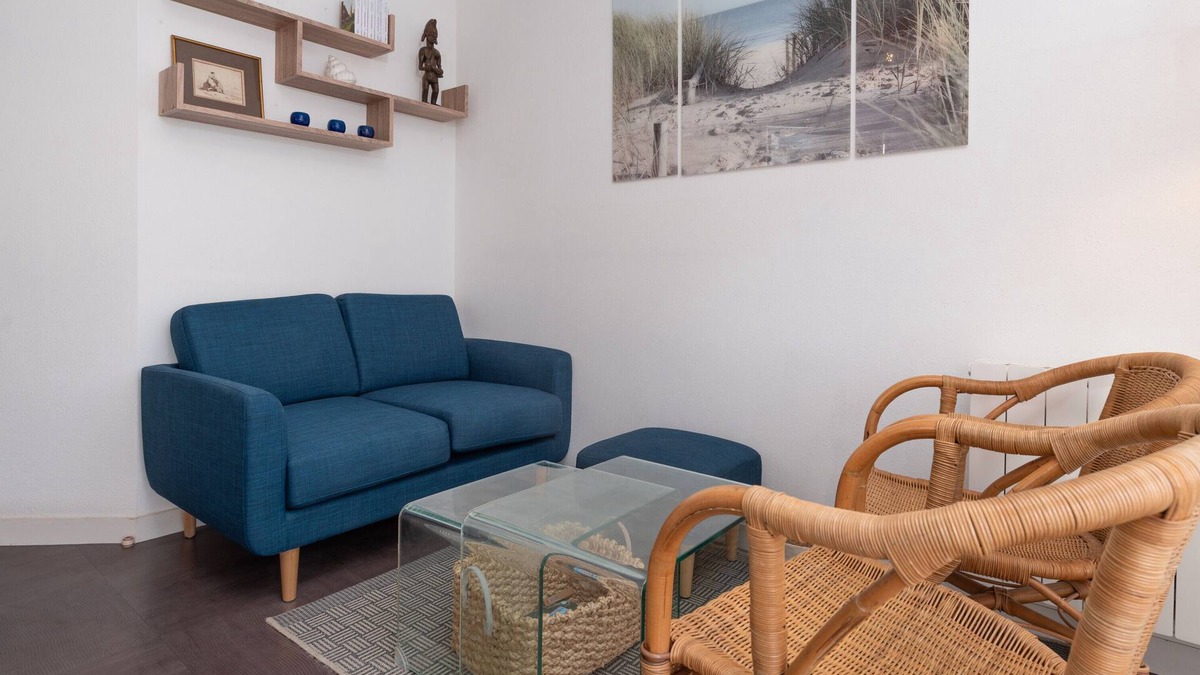 La Trinite-sur-Mer Apartment | Apartment 'Le Petit Galion - Proche Du Port' with Sea View, Balcony and Wi-Fi