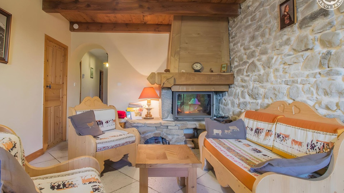 Montricher-Albanne Apartment | Apartment 'Le Blanchon' with Mountain View and Wi-Fi