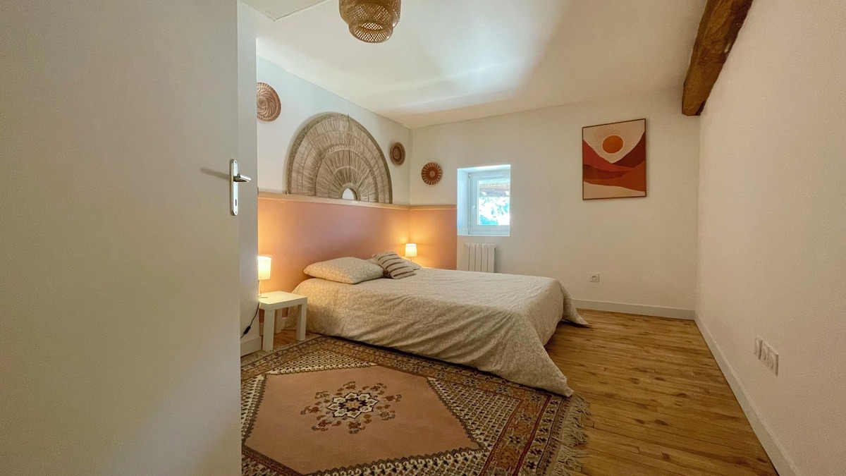 Meximieux Apartment | Apartment "Le Jungly" renovated character duplex, near CNPE