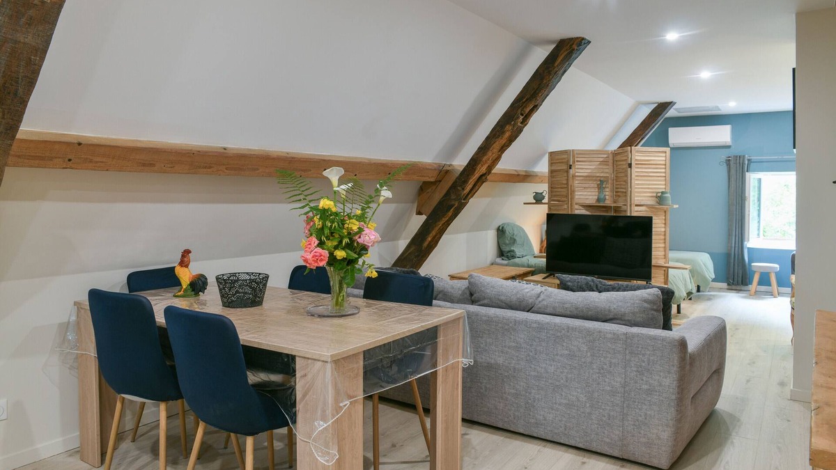 Saint-Beron Apartment | Apartment 'Le Petit Refuge' with Mountain View, Wi-Fi, and Air Conditioning
