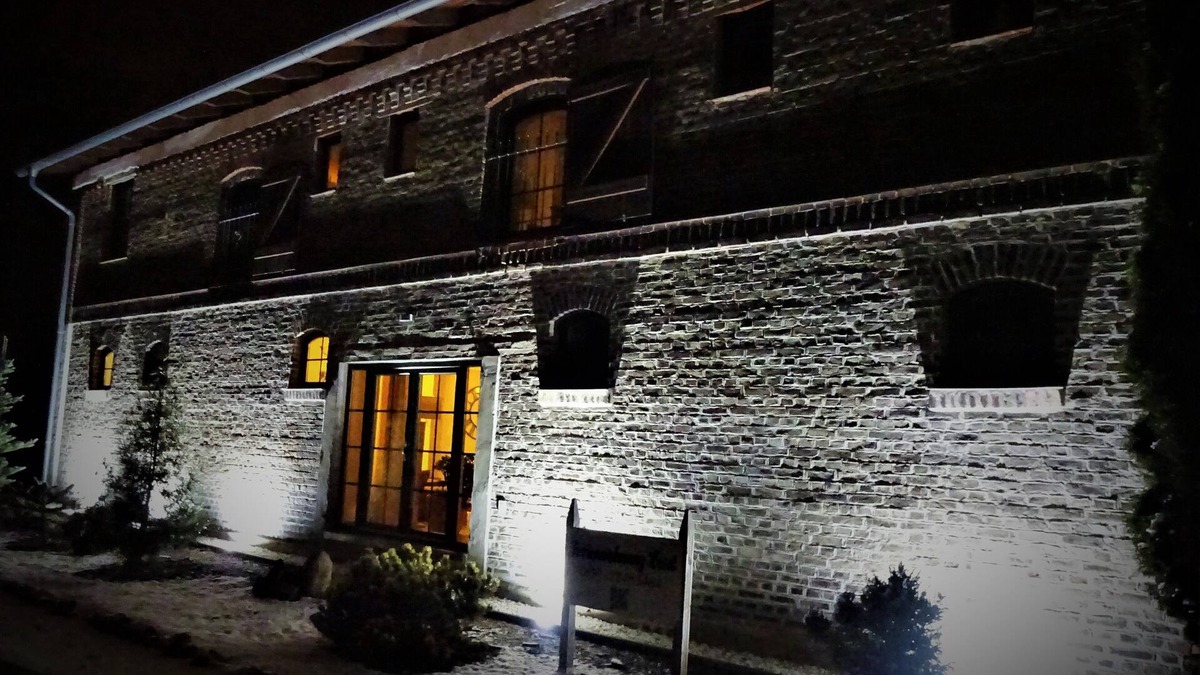 Leest Apartment | Apartment Leest No.1, Country Style, converted former barn, with lake view