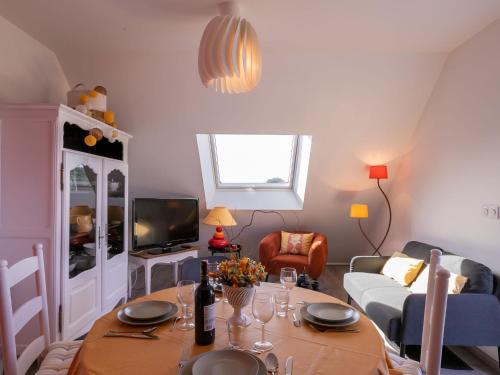 Clohars-Carnoet Apartment | Apartment Les Oyats by Interhome