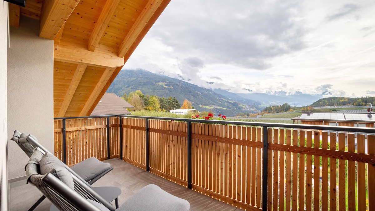 Naz Apartment | Apartment 'Linderhof Cima' with Mountain View, Shared Pool and Wi-Fi