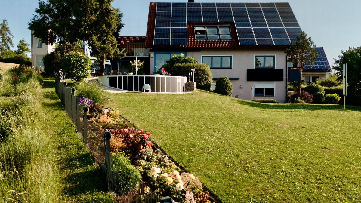 Dietenhofen Apartment | Apartment 'Lisse' with private terrace, private garden and Wi-Fi