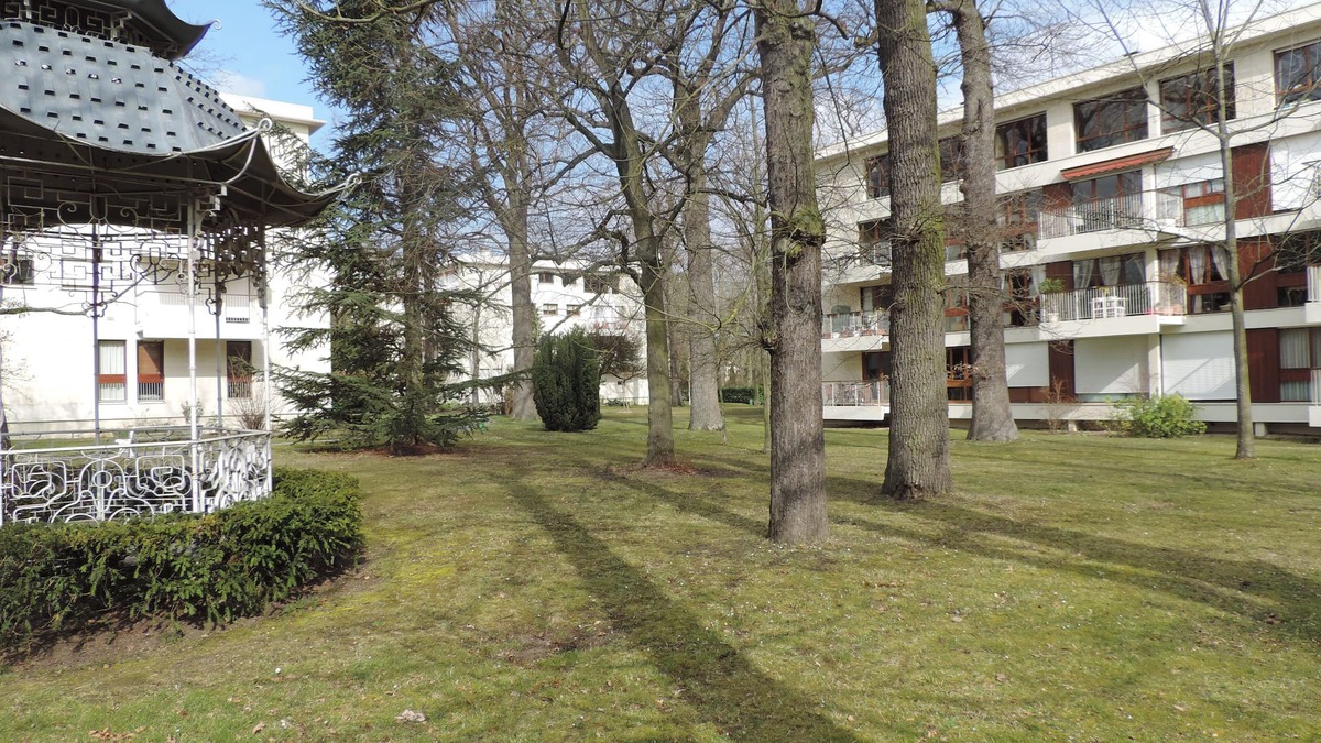 Maisons-Laffitte Apartment | Apartment located in the Maisons Laffitte park in an exceptional site