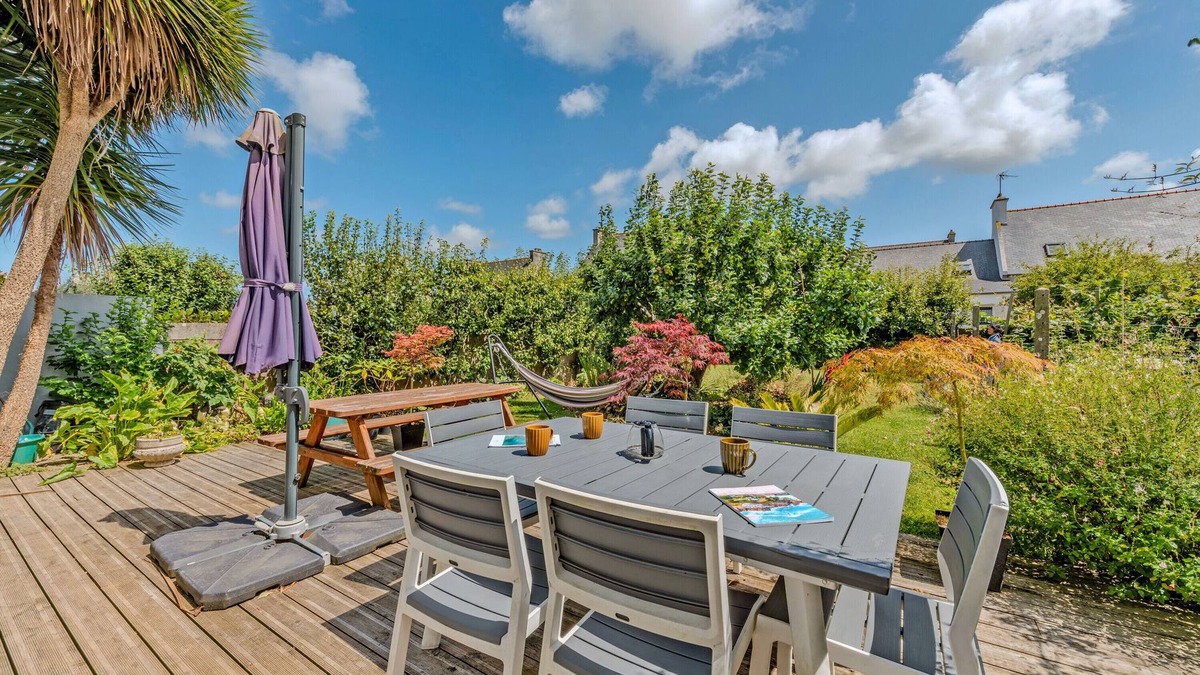 Le Folgoet Apartment | Apartment 'Location Meublé Ty Kim' with Shared Terrace and Wi-Fi