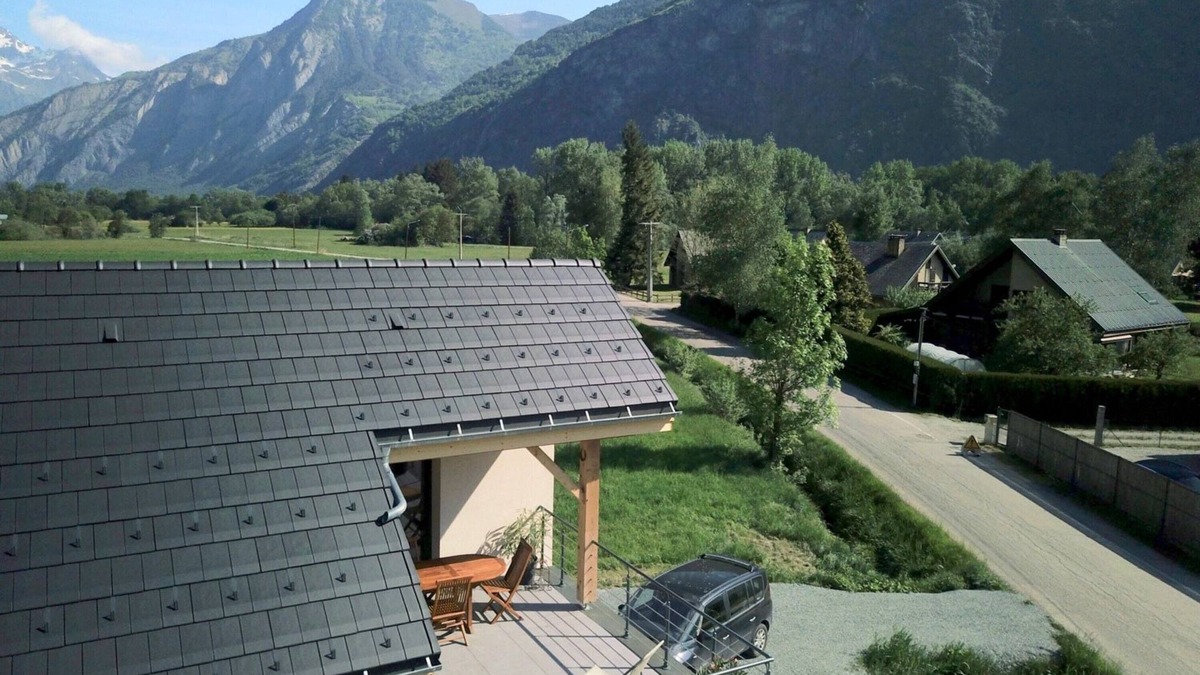 Le Bourg-d'Oisans Apartment | Apartment 'Lodge Fabissa' with Mountain View, Private Terrace and Wi-Fi