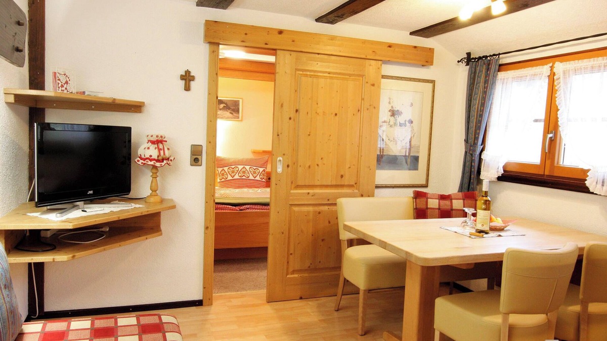 Todtnauberg Apartment | Apartment 'Löffelmatt' with Shared Terrace, Shared Garden and Wi-Fi
