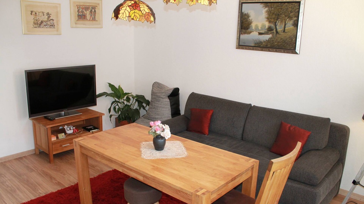 Leer Apartment | Apartment-LOGA in Leer (East Frisia), 2.5 km to city center -max 3 people