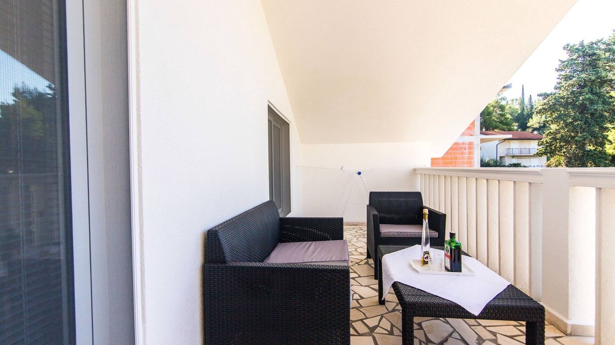 Peracko Blato Apartment | Apartment LORO (63721-A1) - Ploce