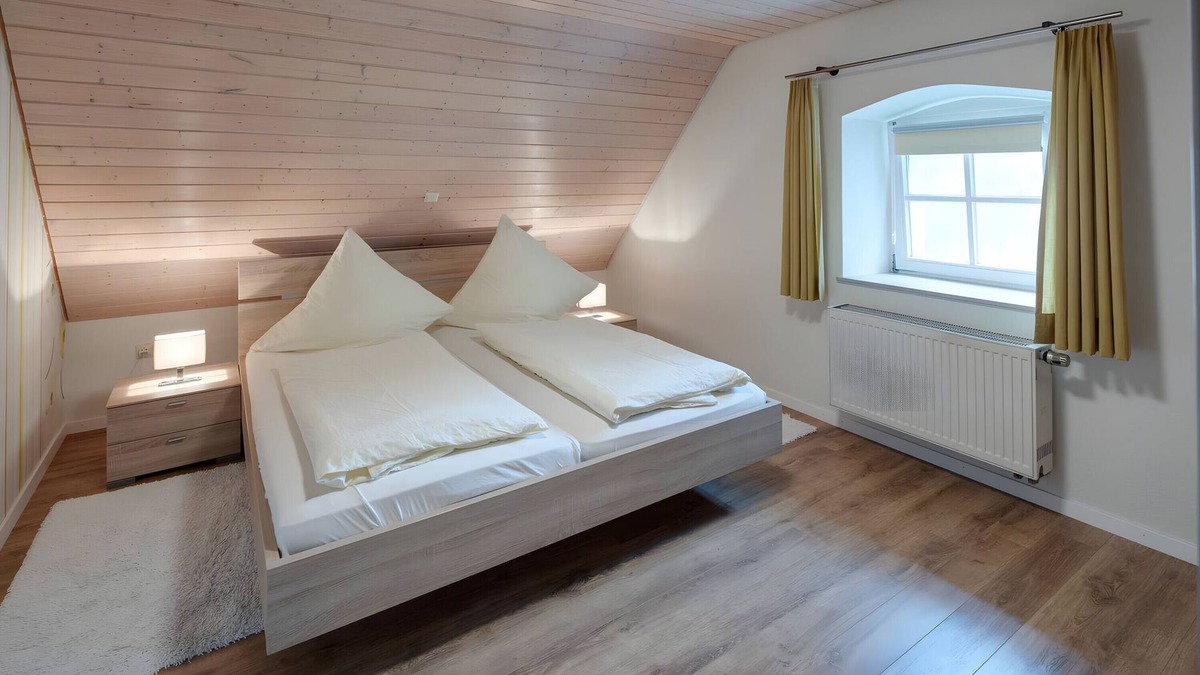 Gerabronn Apartment | Apartment 'Löwenzahn' with Shared Terrace, Shared Garden and Wi-Fi